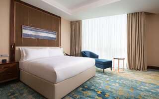 Отель Hilton Astana Нур-Султан Представительский люкс-1